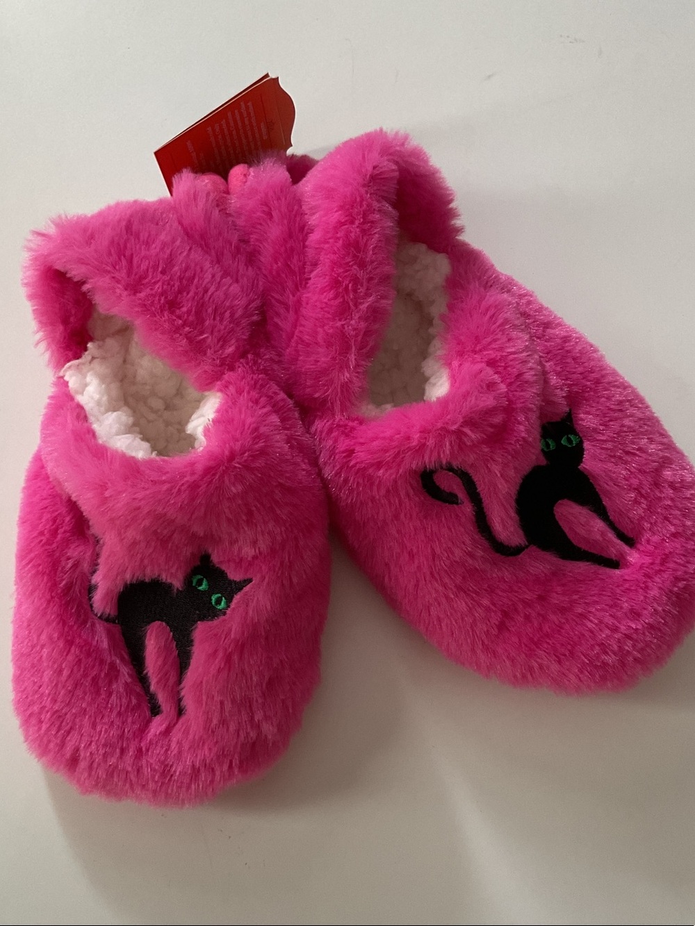 Plush Pink Women's Slip-On Slippers with Black Cat Embroidery. NWT